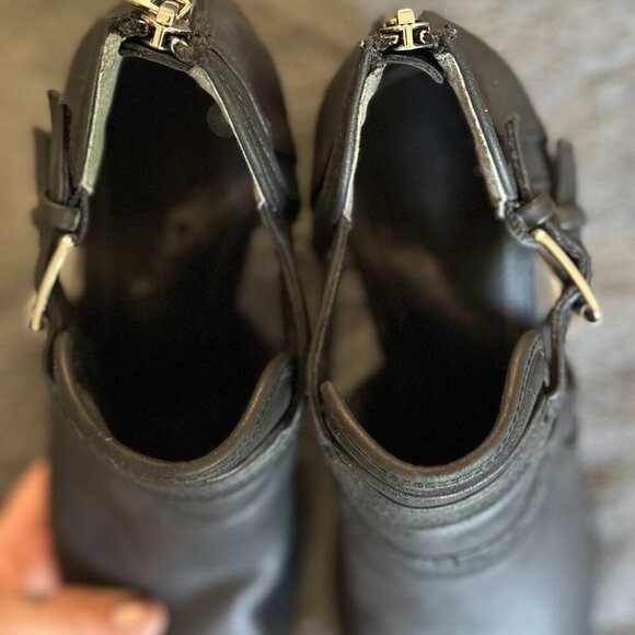 Black Pointed Toe Heel Ankle Booties Charles David Women 8.5 - Picture 8 of 8